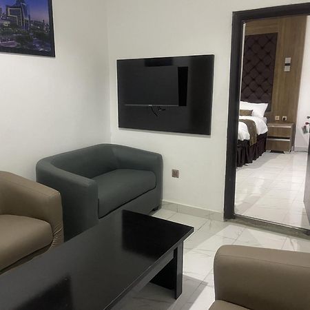 Murphy'S Mansion Resort Umuahia Exterior foto