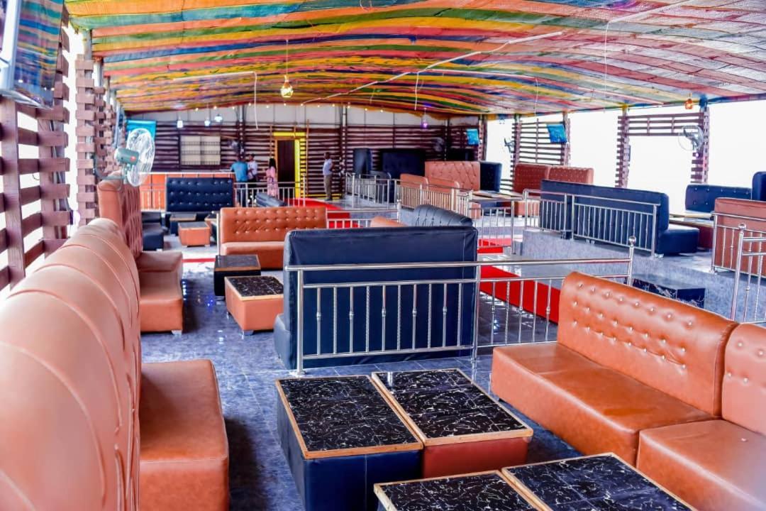 Murphy'S Mansion Resort Umuahia Exterior foto